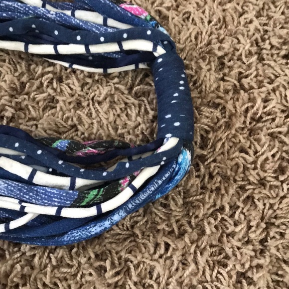 Scarf - Picture 2 of 2